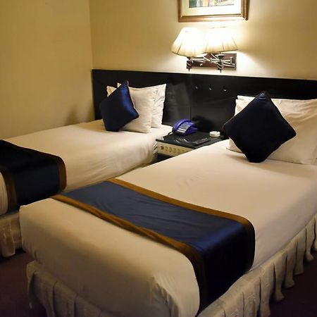Alsafina Hotel Лахор Екстериор снимка