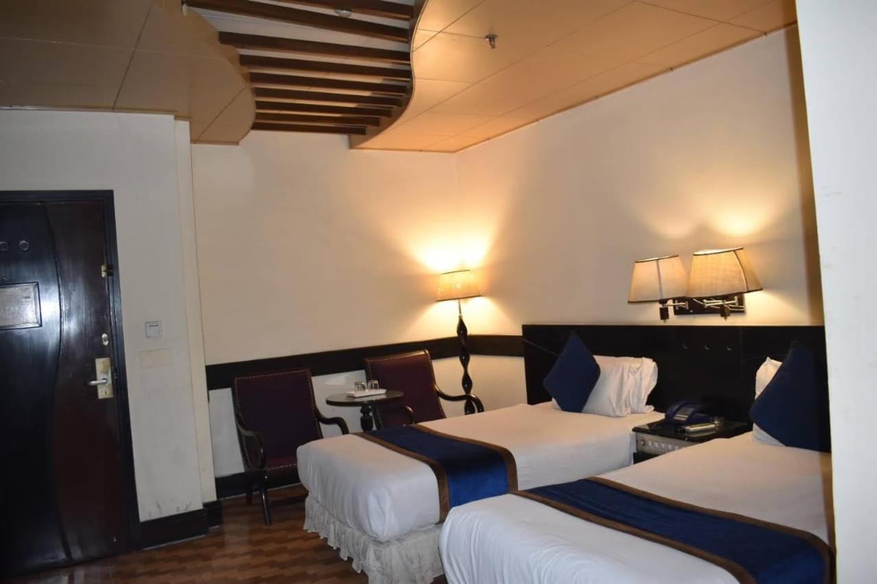 Alsafina Hotel Лахор Екстериор снимка